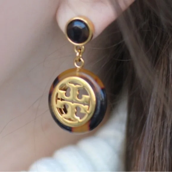 Tory Burch Black and Gold Tortoise Earrings NWT - Picture 6 of 10